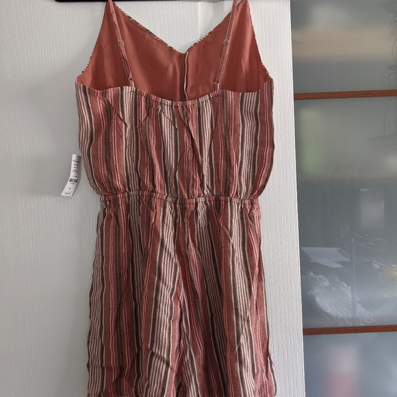 Sz Small Romper - Picture 2 of 4